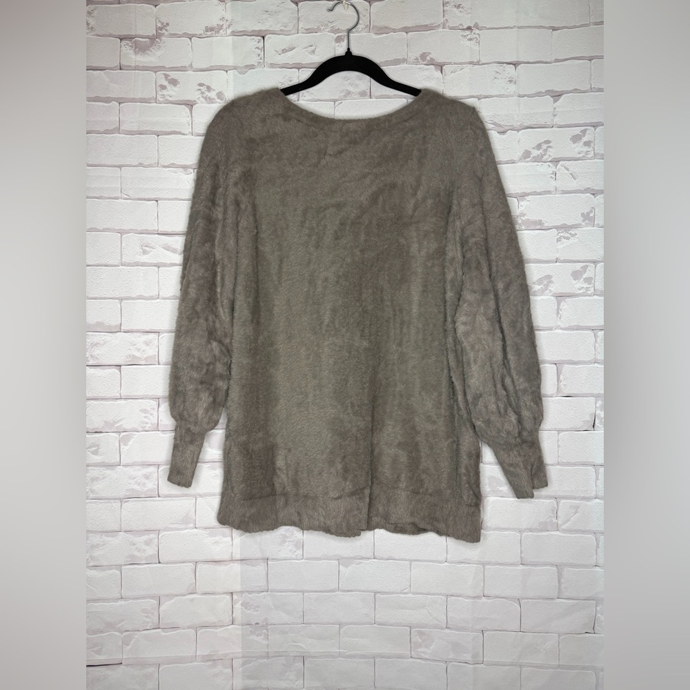 Chico's Soft Gray Fuzzy‎ Sweater - Size L